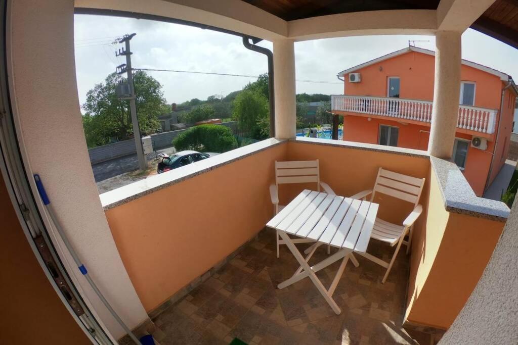 Comfortable Apartment Near Pula Marčana Kültér fotó