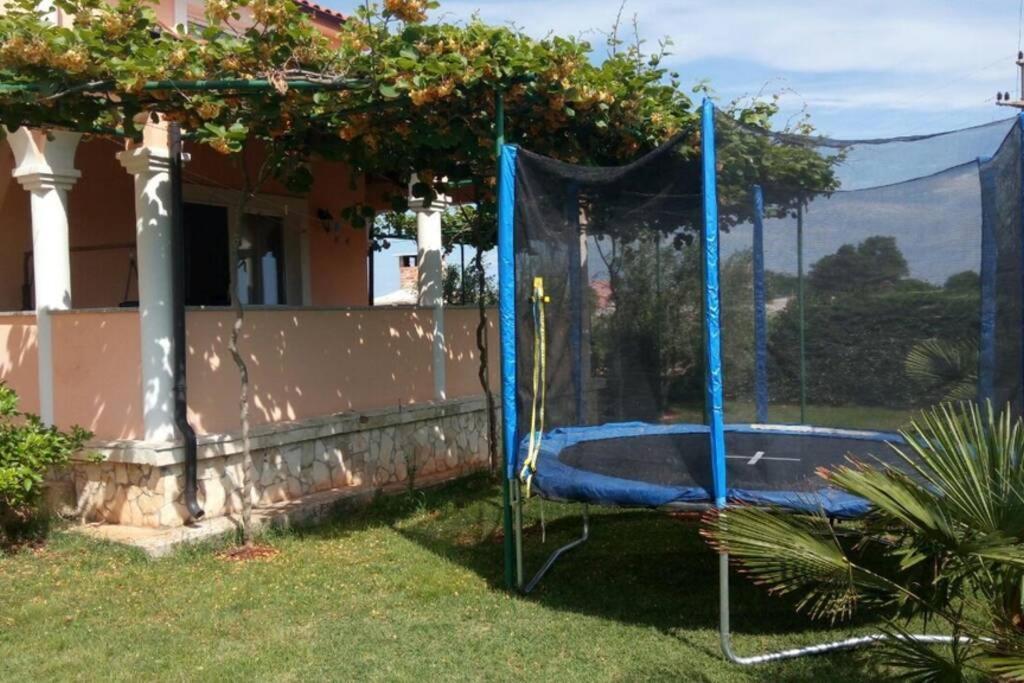 Comfortable Apartment Near Pula Marčana Kültér fotó