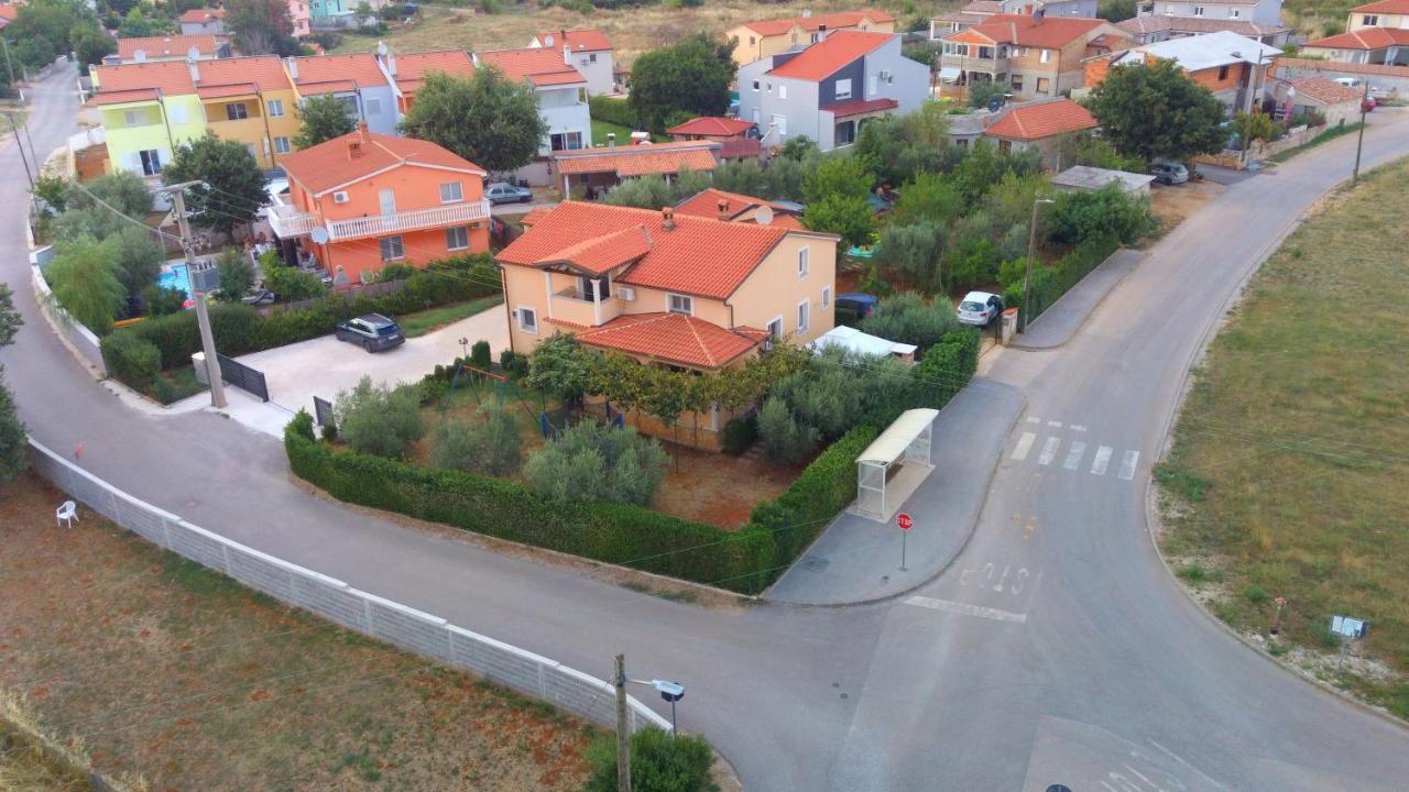 Comfortable Apartment Near Pula Marčana Kültér fotó
